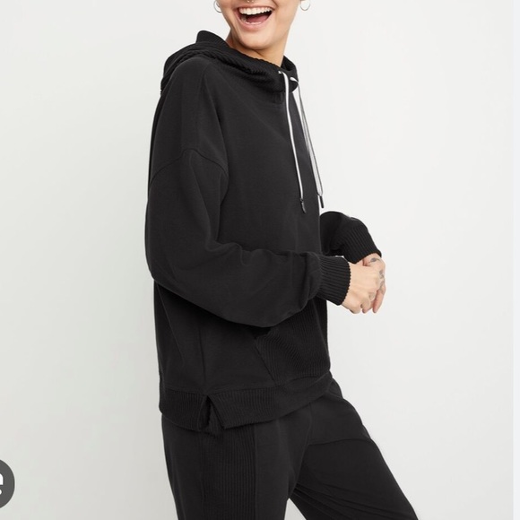 Champion Super soft fleece rib knit Hoodie Black Logo on sleeve Sz Medium - Picture 2 of 10